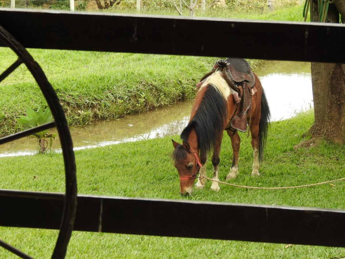 Rancho Moreira - Pousada E Restaurante Ceilândia Exterior foto